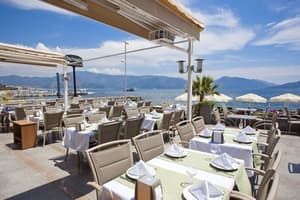 thumbnail: Restaurant