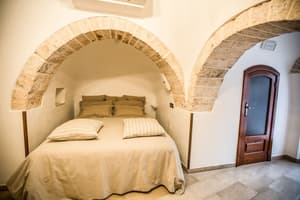 thumbnail: Interior detail