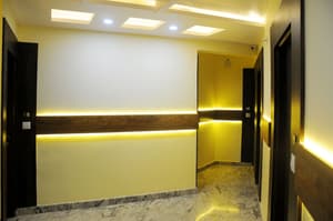 thumbnail: Hallway