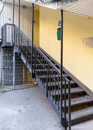 thumbnail: Property entrance
