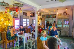 thumbnail: Restaurant