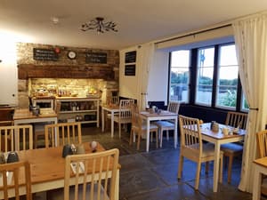 thumbnail: Breakfast area