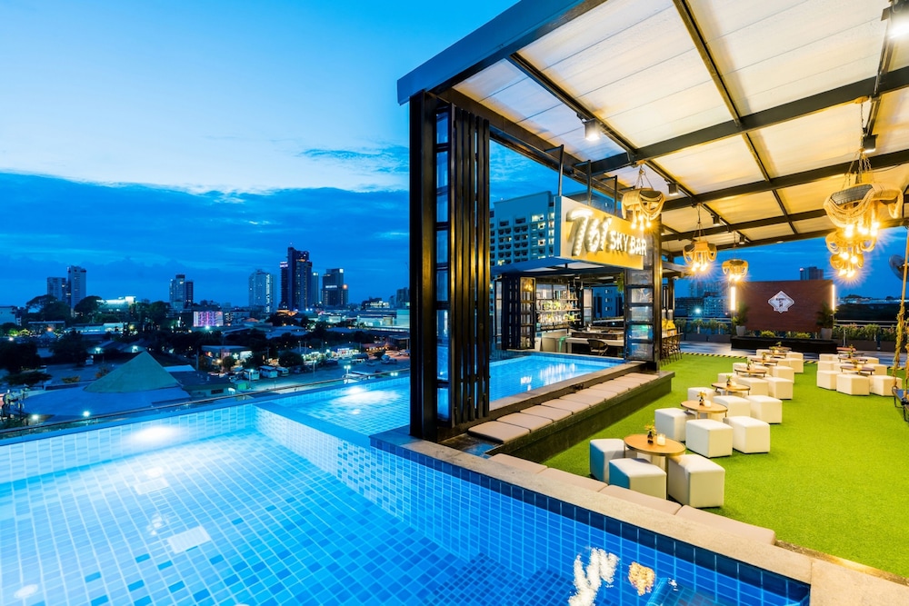 Rooftop pool