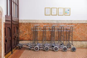 thumbnail: Interior entrance
