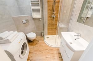thumbnail: Bathroom amenities