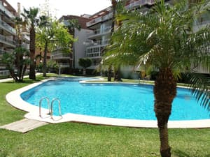 thumbnail: Outdoor pool