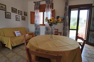 thumbnail: In-room dining