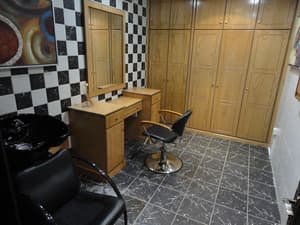thumbnail: Hair salon