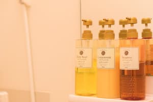 thumbnail: Bathroom amenities