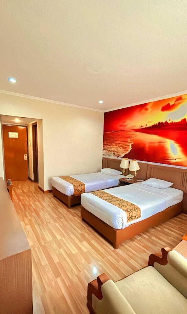 Swimming pool-spa