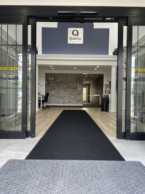 thumbnail: Interior entrance