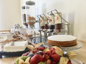 thumbnail: Breakfast buffet
