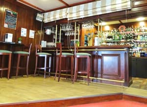 thumbnail: Bar (on property)