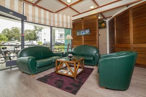 thumbnail: Lobby sitting area