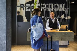 thumbnail: Reception