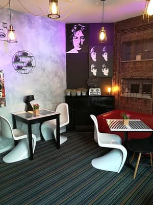 thumbnail: Restaurant