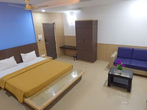 thumbnail: Room