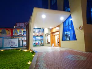 thumbnail: Property entrance