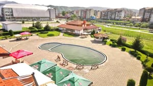 thumbnail: Pool