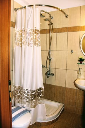 thumbnail: Bathroom shower