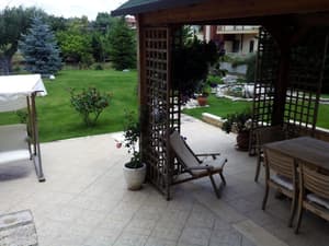thumbnail: Terrace/patio