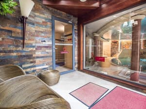 thumbnail: Interior