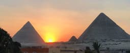 3 Pyramids View Inn