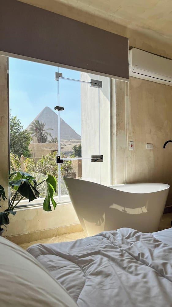 Private spa tub