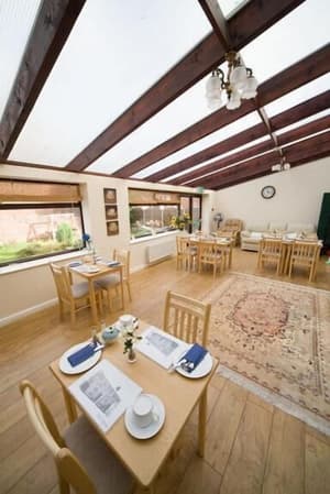 thumbnail: Breakfast area
