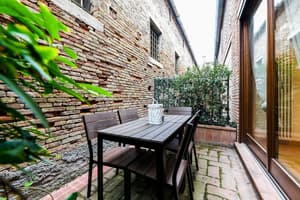 thumbnail: Terrace/patio