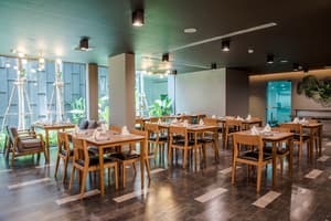 thumbnail: Dining