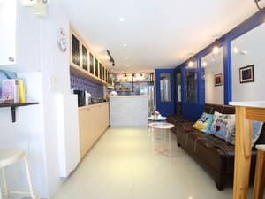thumbnail: Reception