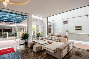 thumbnail: Property entrance
