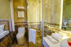thumbnail: Bathroom
