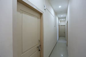 thumbnail: Hallway