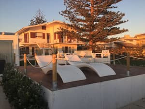 thumbnail: Front of property