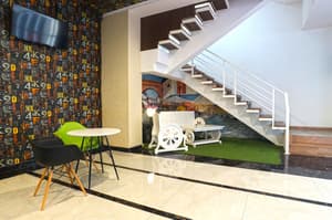 thumbnail: Lobby sitting area