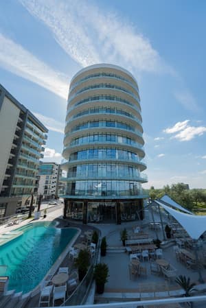 thumbnail: General view