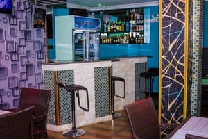 thumbnail: Bar (on property)