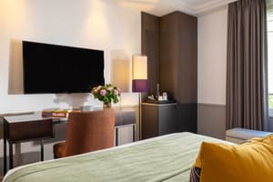 thumbnail: Room