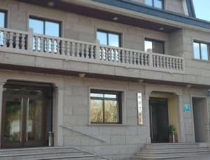 thumbnail: Exterior