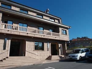 thumbnail: Exterior