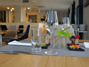thumbnail: Restaurant