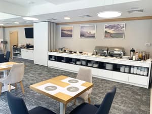 thumbnail: Breakfast area