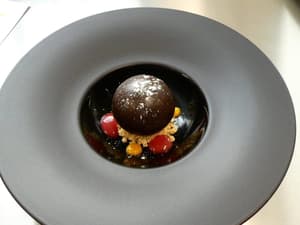 thumbnail: Dining