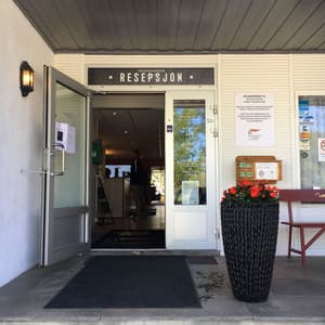 thumbnail: Property entrance