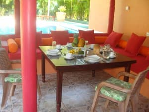 thumbnail: Breakfast area