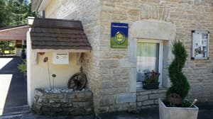 thumbnail: Property entrance