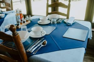 thumbnail: Breakfast area
