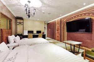 thumbnail: Room